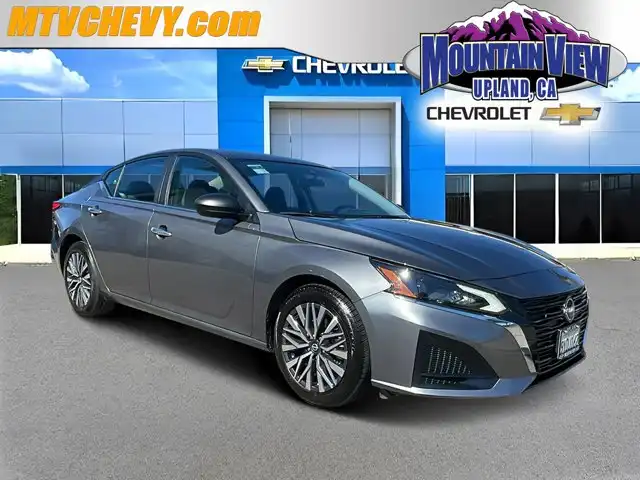 2025 Nissan Altima 2.5 SV's photo