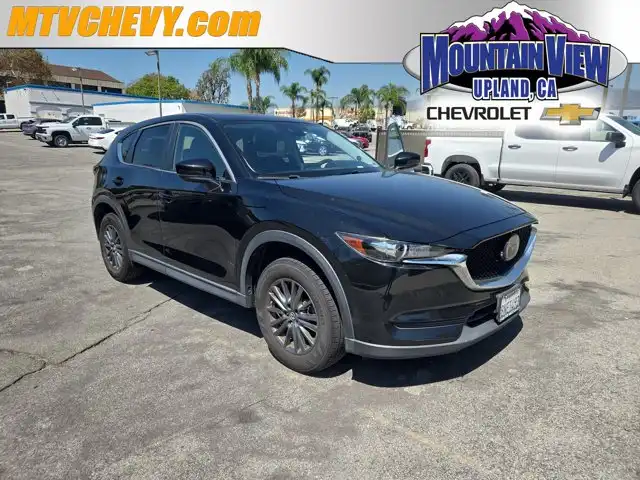 2019 Mazda CX-5 Touring Auto's photo
