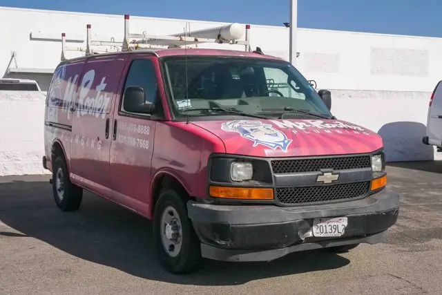 2017 Chevrolet Express 3500 Work Van HD photo 3
