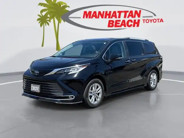 2024 Toyota Sienna Limited 7-Passenger Hybrid AWD's photo