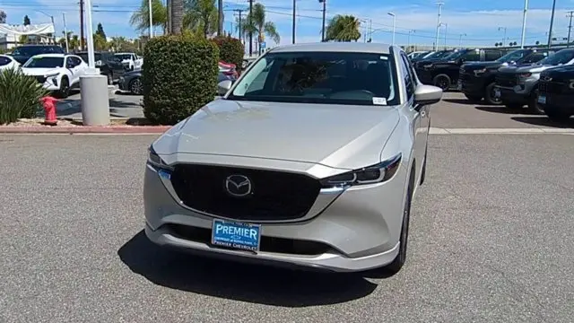 2025 Mazda CX-5 S Select Package Auto AWD photo 3