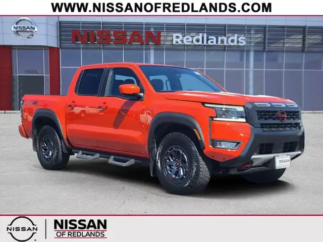 2025 Nissan Frontier PRO-4X Crew Cab 4X4's photo