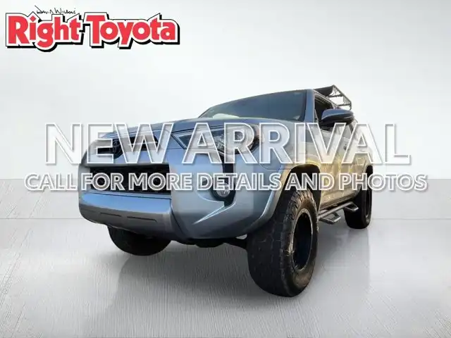 2020 Toyota 4Runner TRD Off-Road Premium 4WD V6's photo
