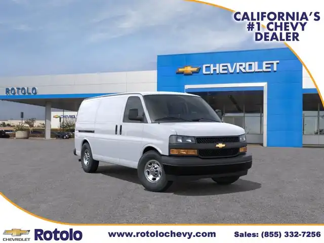 2026 Chevrolet Express 2500 Work Van HD's photo