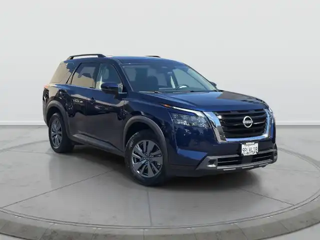 2025 Nissan Pathfinder SV 2WD's photo