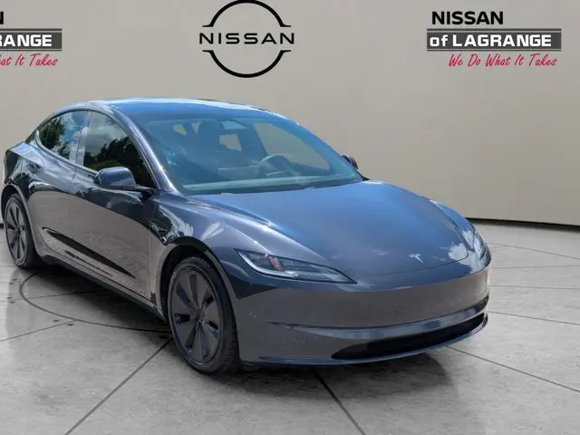 2024 Tesla Model 3 Base photo 3