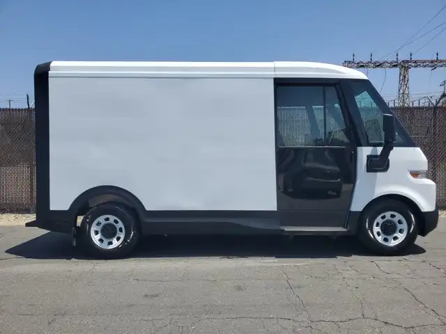 2025 Chevrolet BrightDrop BrightDrop 400 FWD's photo
