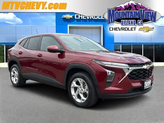 2024 Chevrolet Trax LS's photo