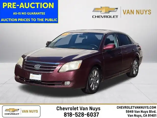 2005 Toyota Avalon XL's photo