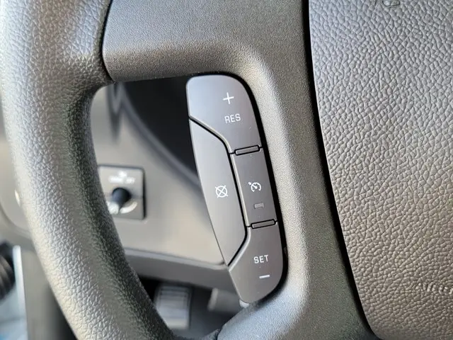 2026 Chevrolet Express 3500 Extended Work Van photo 5