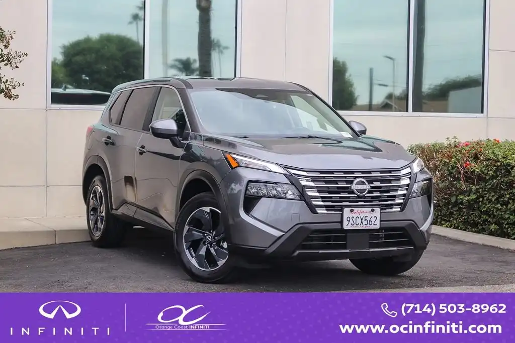 2025 Nissan Rogue SV AWD's photo