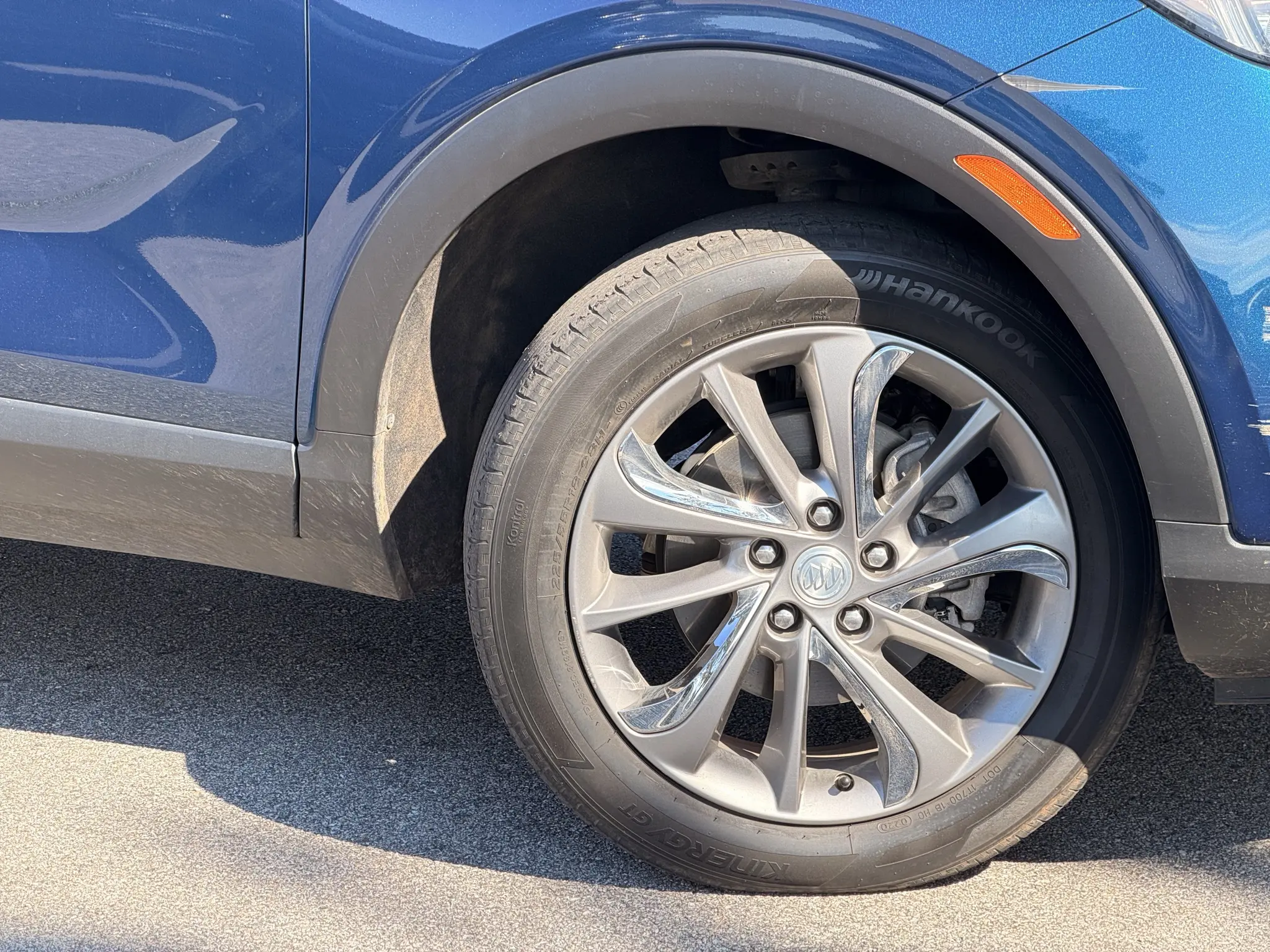 2020 Buick Encore GX Select AWD photo 3