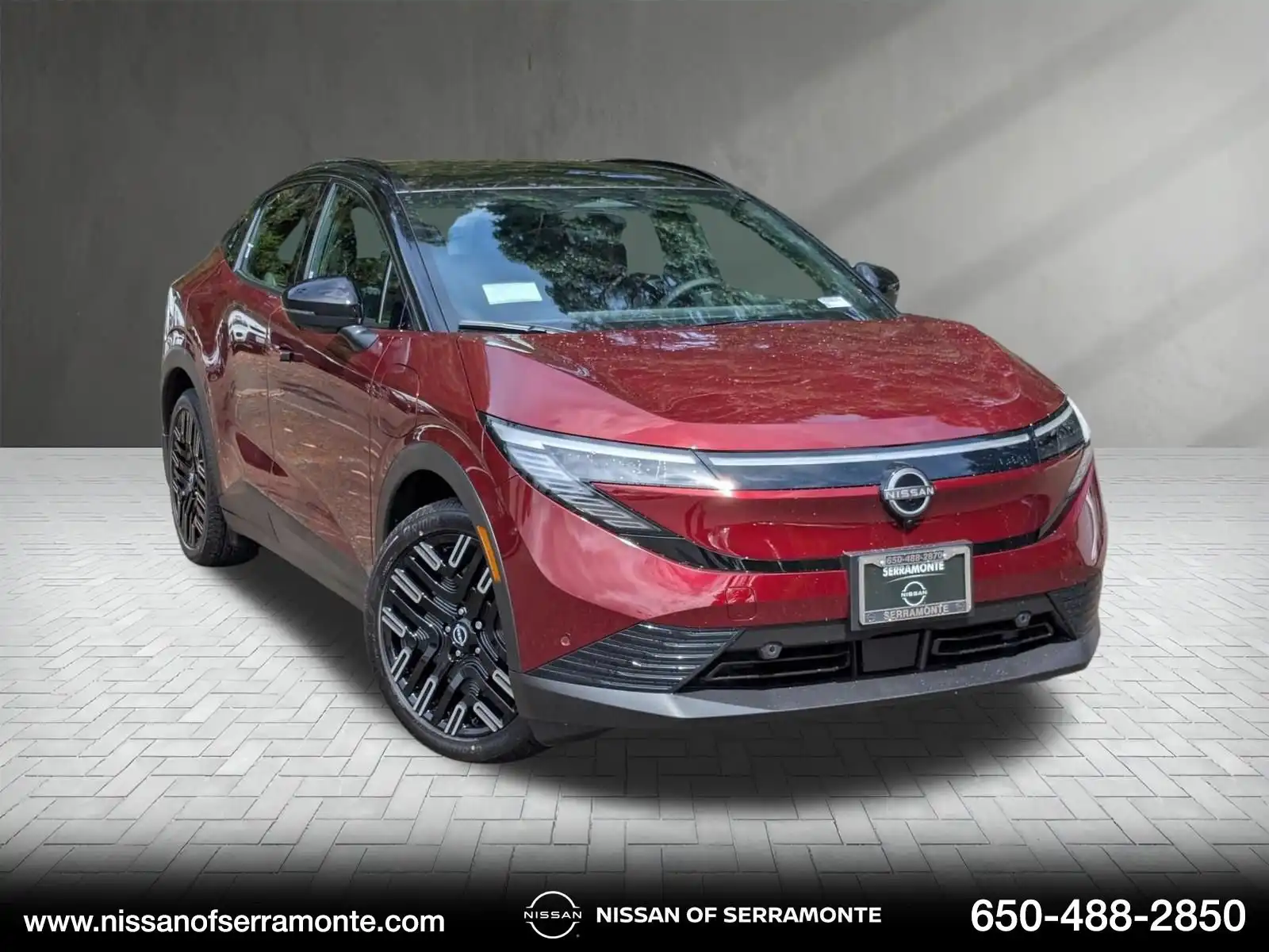 2026 Nissan Leaf Platinum+'s photo