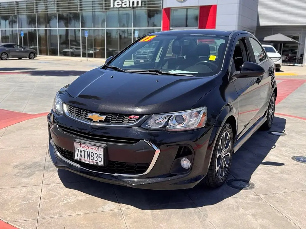 2017 Chevrolet Sonic Sedan LT Automatic photo 4