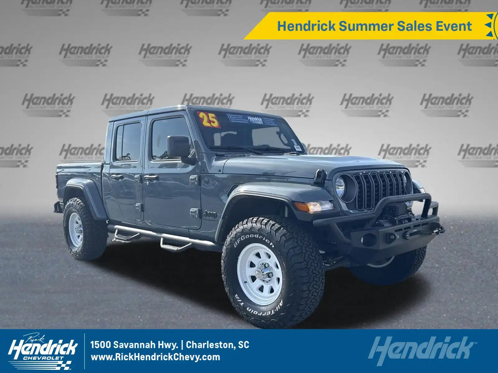 2025 Jeep Gladiator Nighthawk Auto's photo