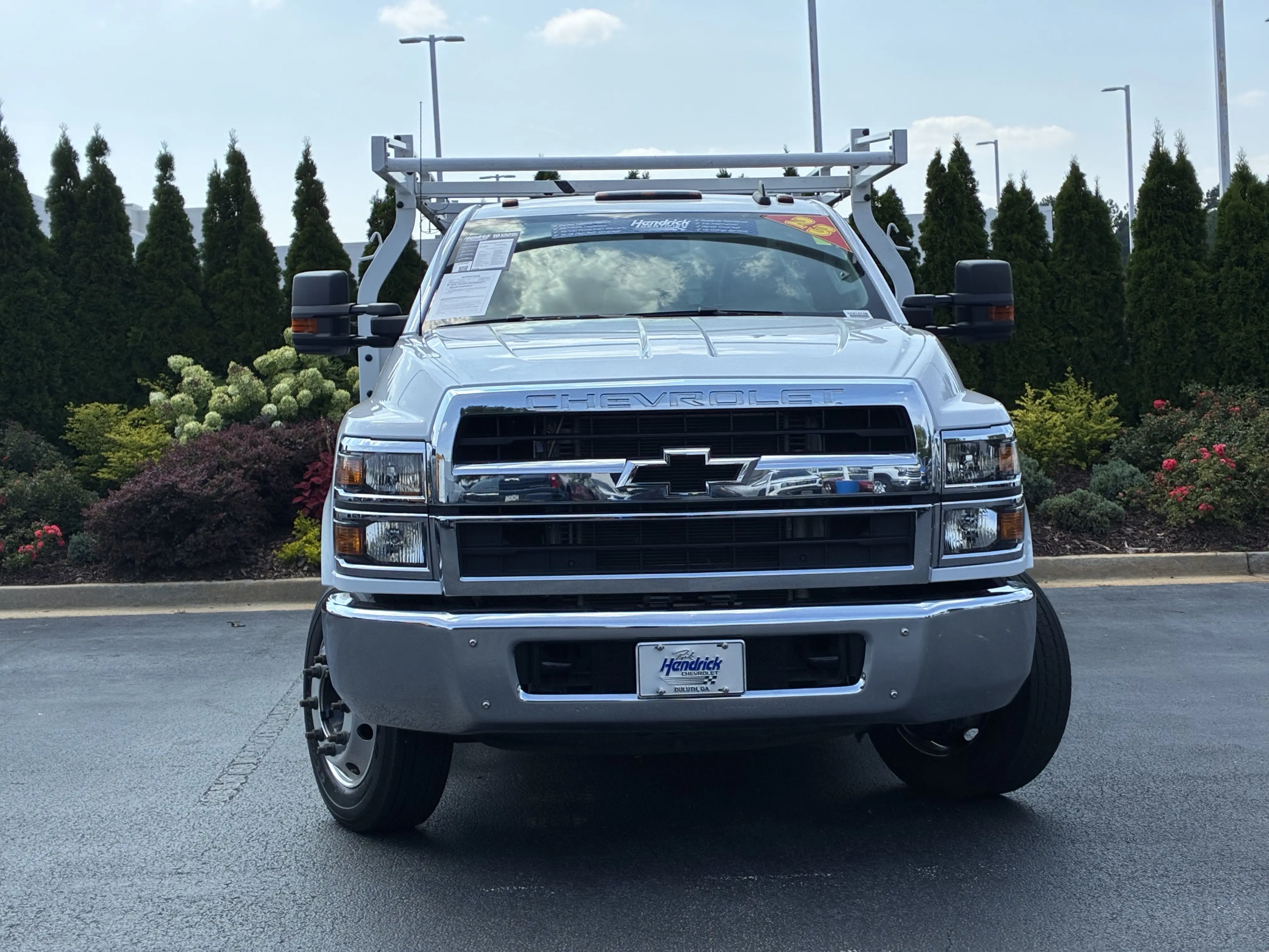 2023 Chevrolet Silverado HD Work Regular Cab 141" WB photo 5