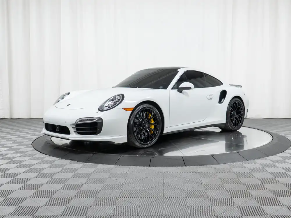 2014 Porsche 911 Turbo S Coupe's photo