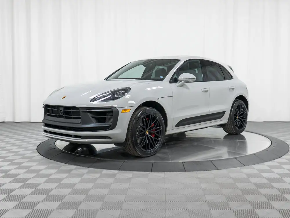 2026 Porsche Macan GTS photo 1