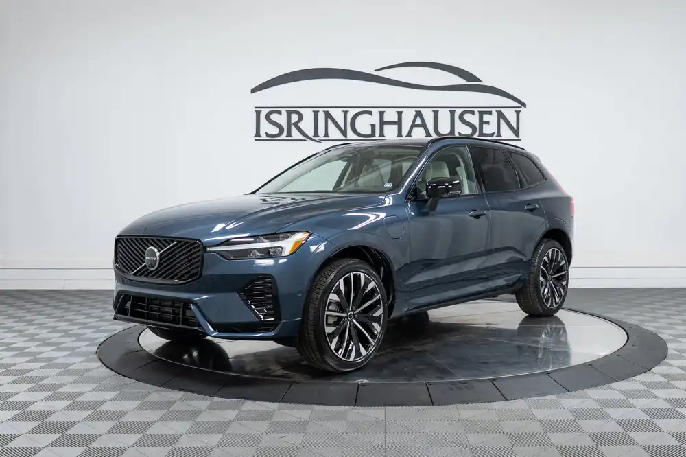 2026 Volvo XC60 T8 Ultra Dark AWD's photo
