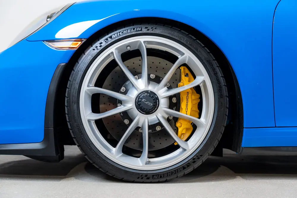 2018 Porsche 911 GT3 photo 3