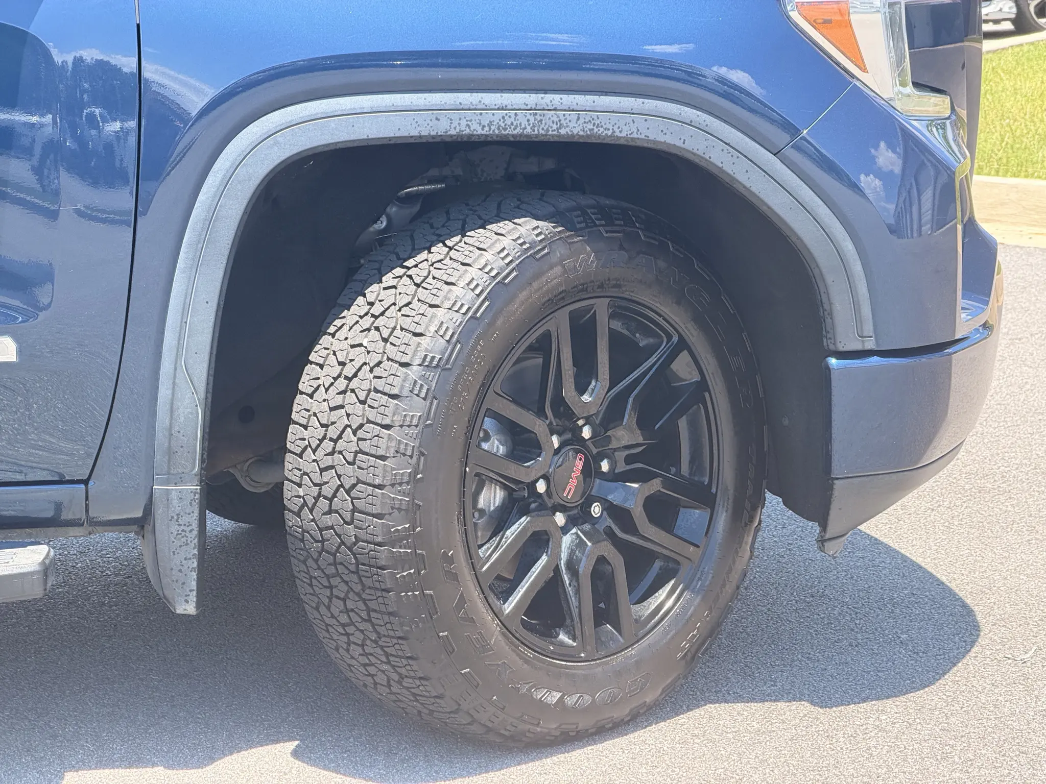 2020 GMC Sierra Elevation 2WD Double Cab Standard Box photo 5