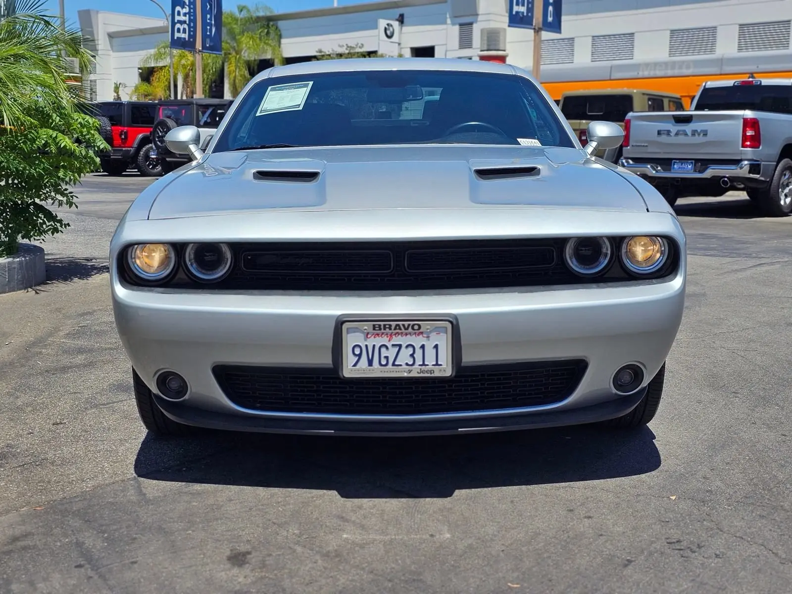 2023 Dodge Challenger SXT Auto photo 3