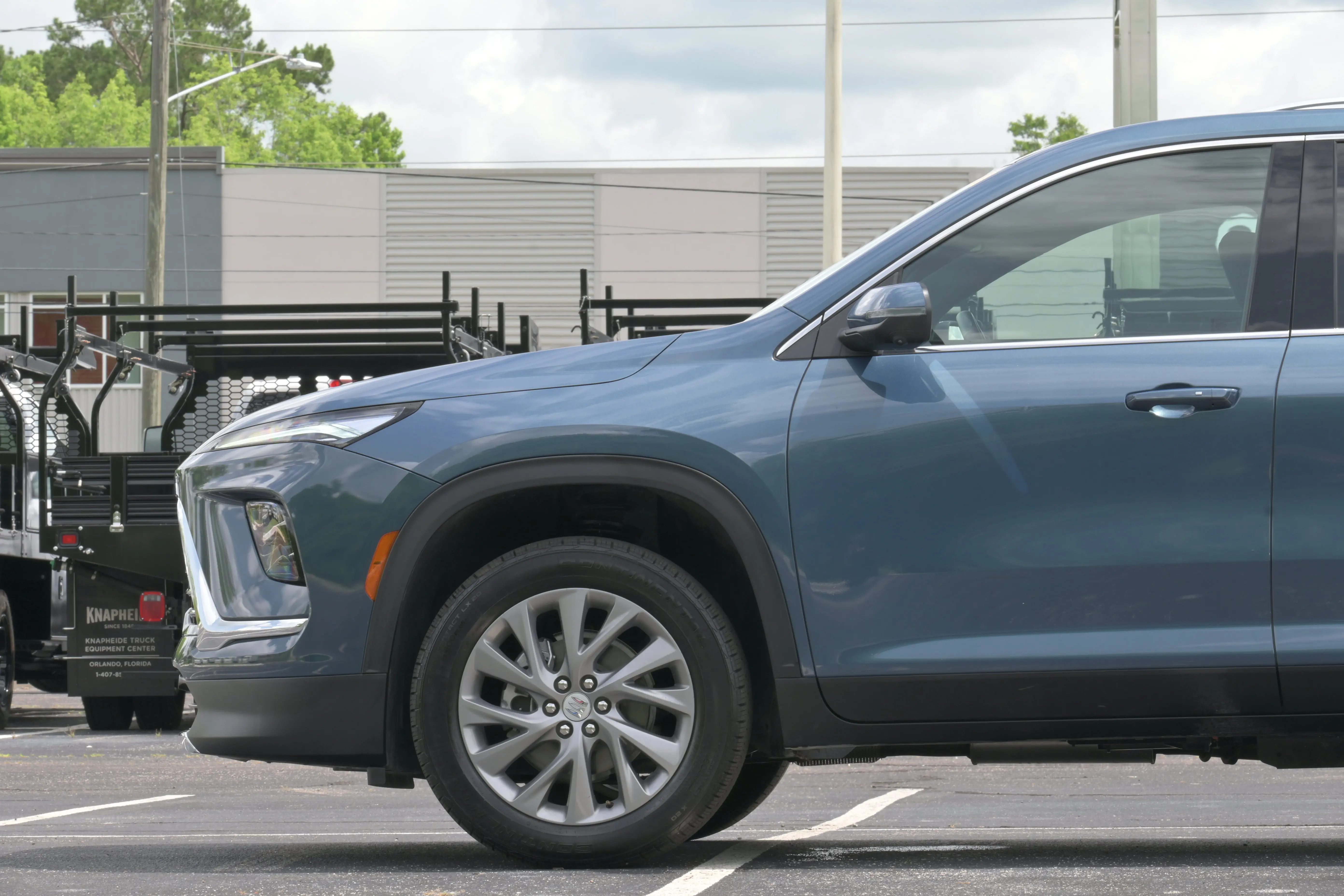 2025 Buick Enclave Preferred photo 3
