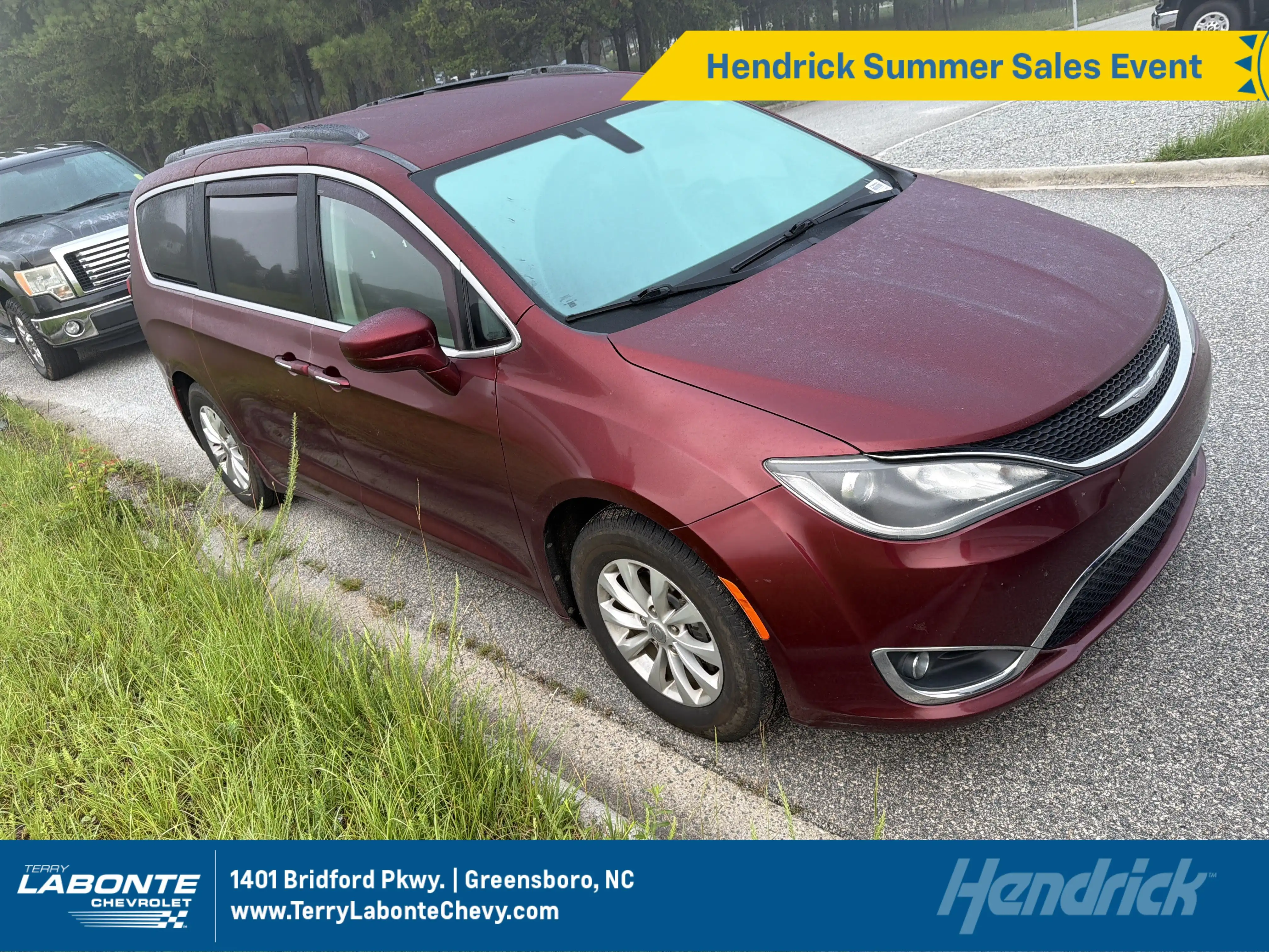 2018 Chrysler Pacifica Touring Plus's photo