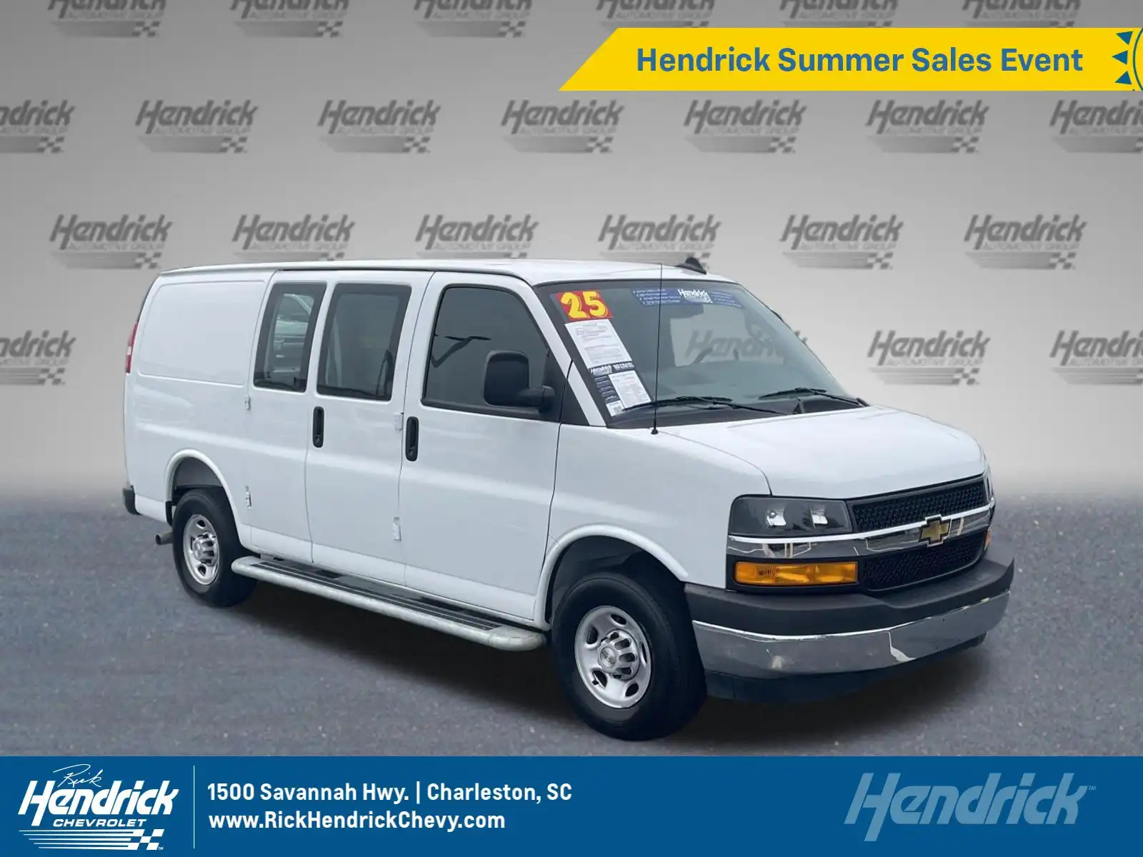 2025 Chevrolet Express 2500 Work Van HD's photo