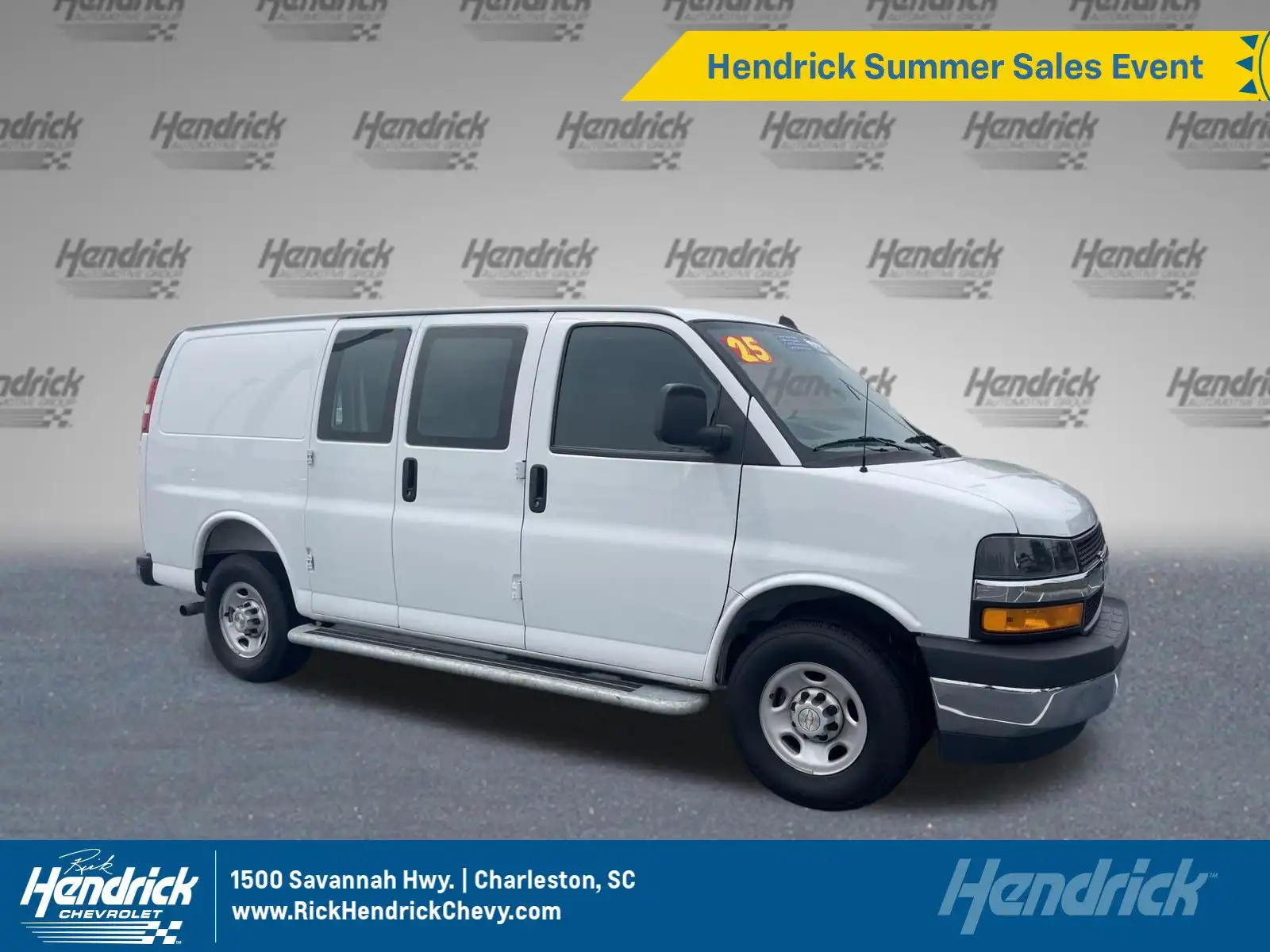 2025 Chevrolet Express 2500 Work Van HD's photo