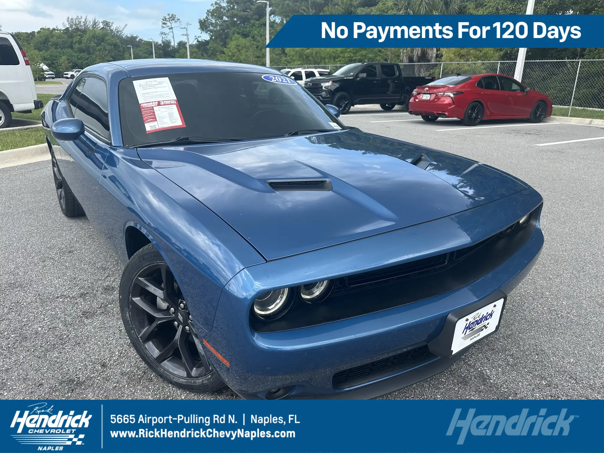 2021 Dodge Challenger SXT Auto photo 1
