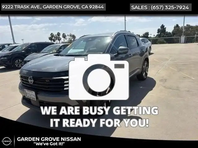 2025 Nissan Kicks 2.0 SR's photo