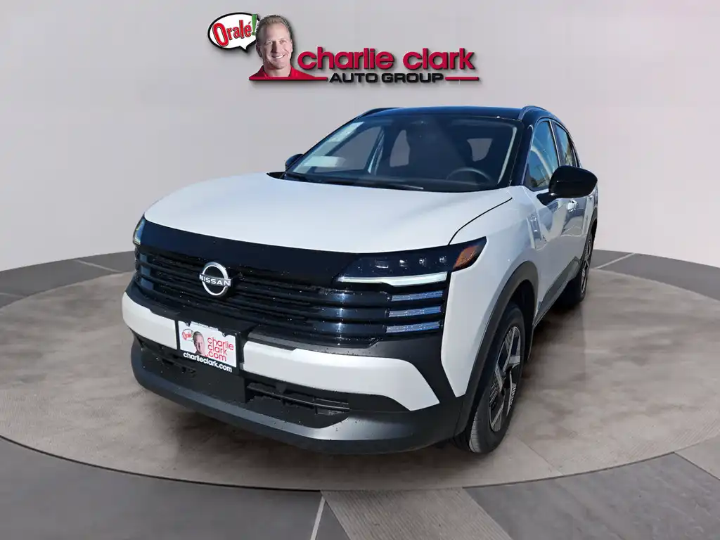 2026 Nissan Kicks 2.0 SV's photo