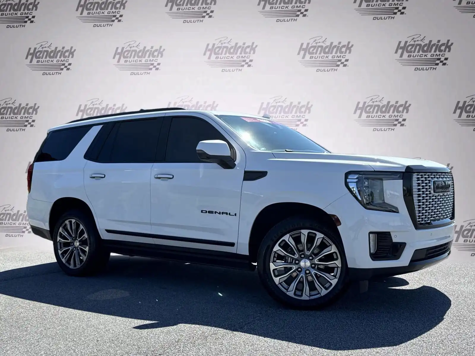 2021 GMC Yukon Denali 4WD's photo