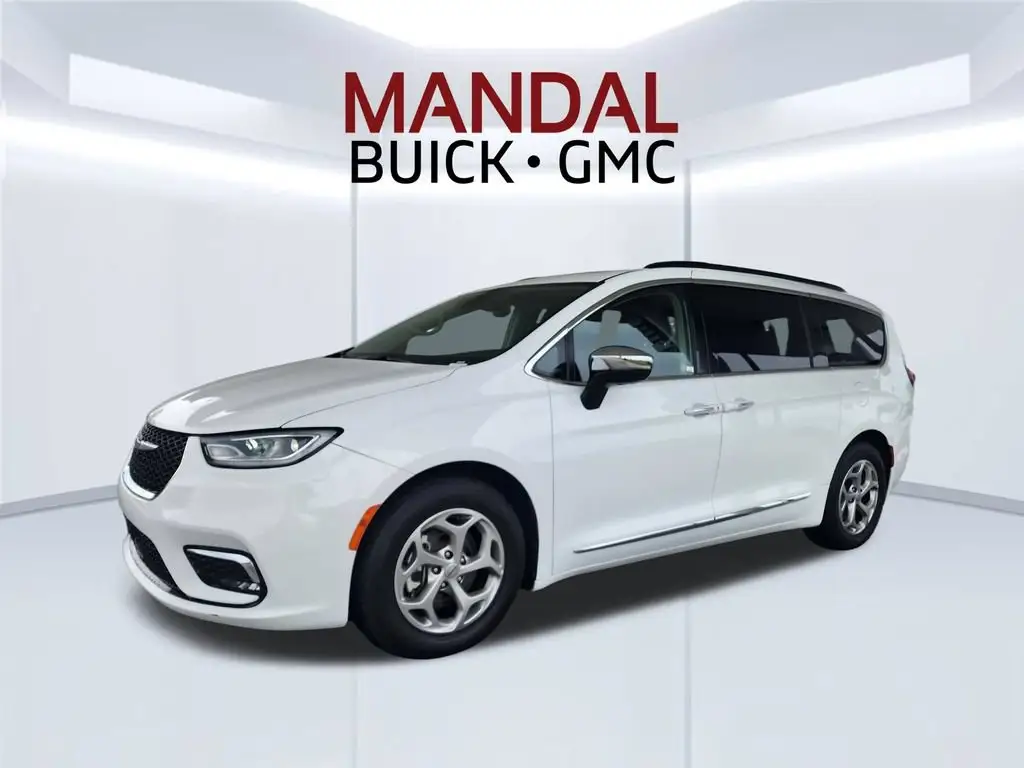 2023 Chrysler Pacifica Limited photo 1