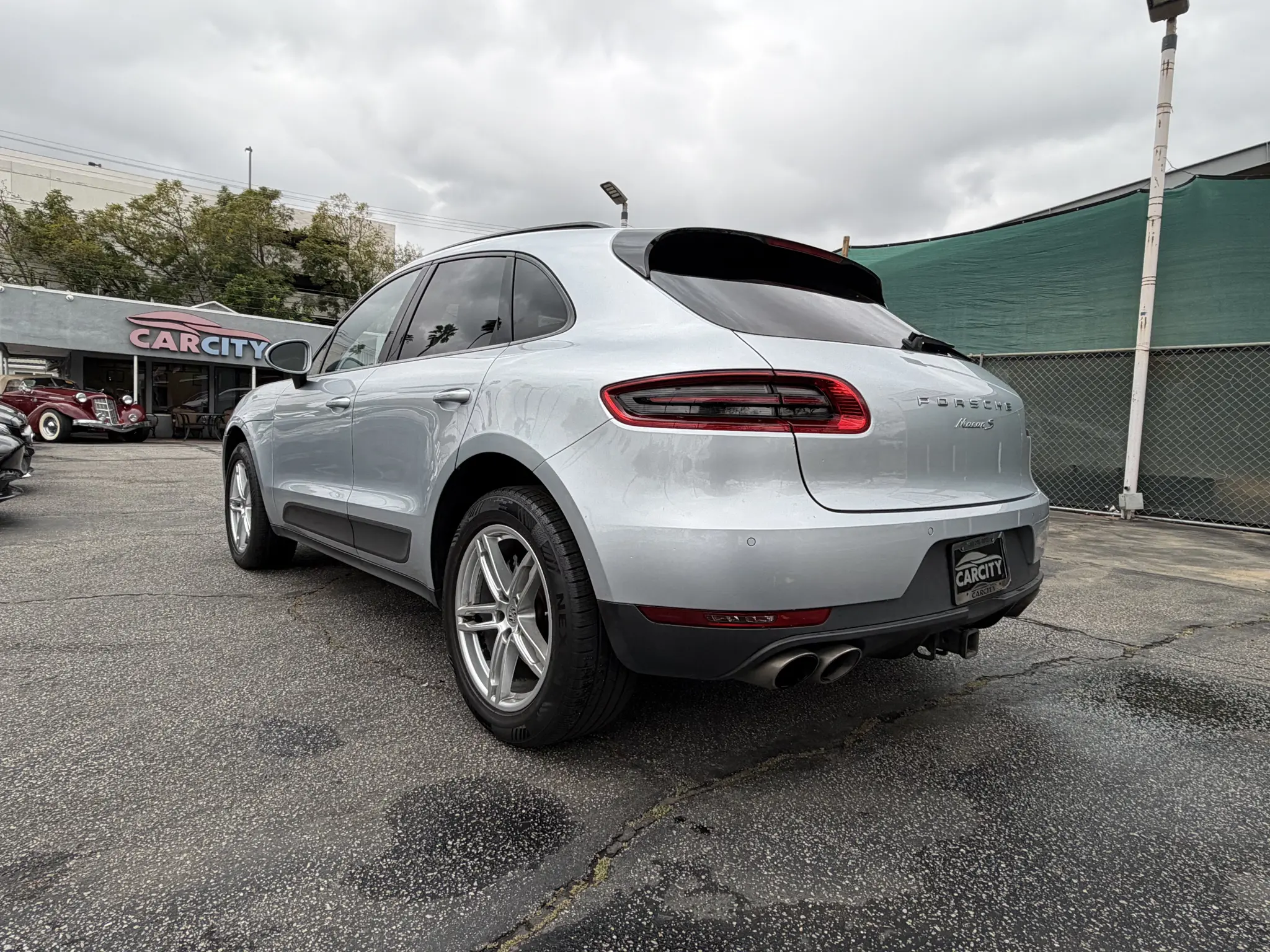 2017 Porsche Macan S photo 3