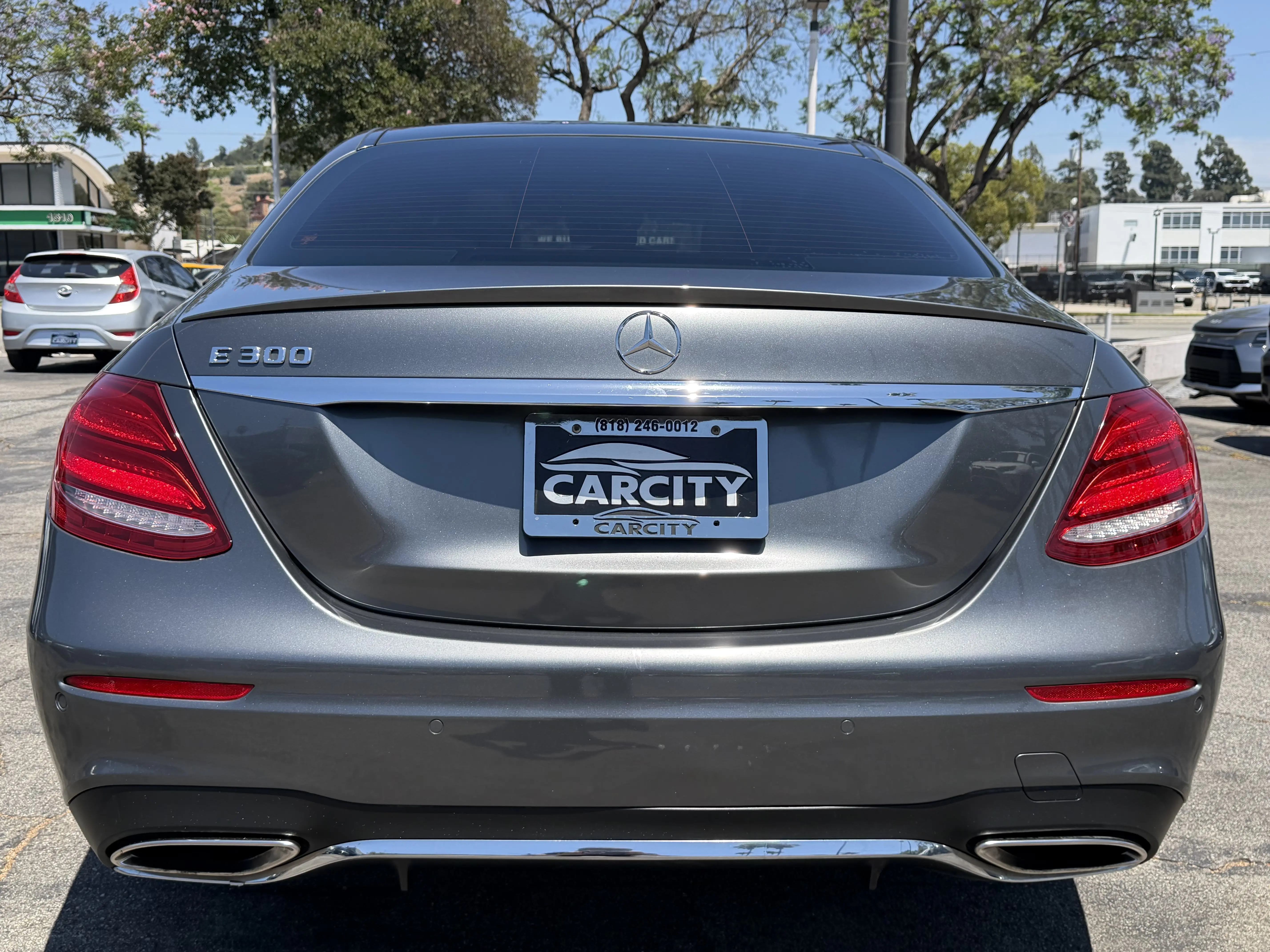 2019 Mercedes-Benz E-Class E300 photo 4