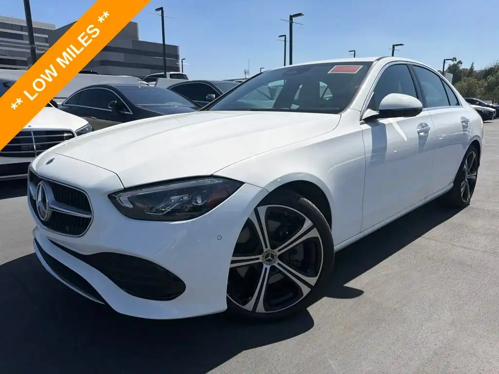 2024 Mercedes-Benz C-Class C300's photo