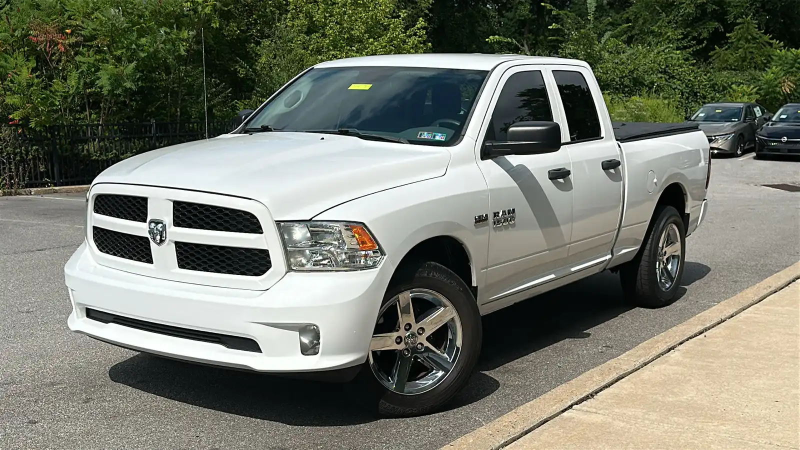 2017 RAM 1500 Express 4x4 Quad Cab 6'4's photo
