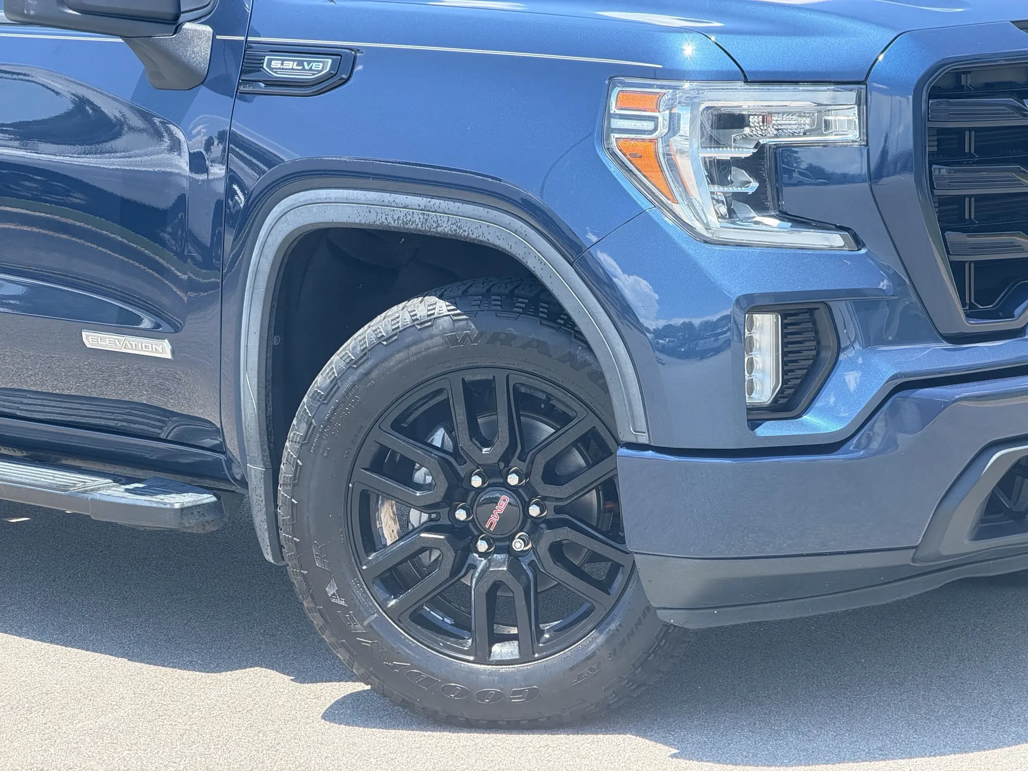 2020 GMC Sierra Elevation 2WD Double Cab Standard Box photo 3