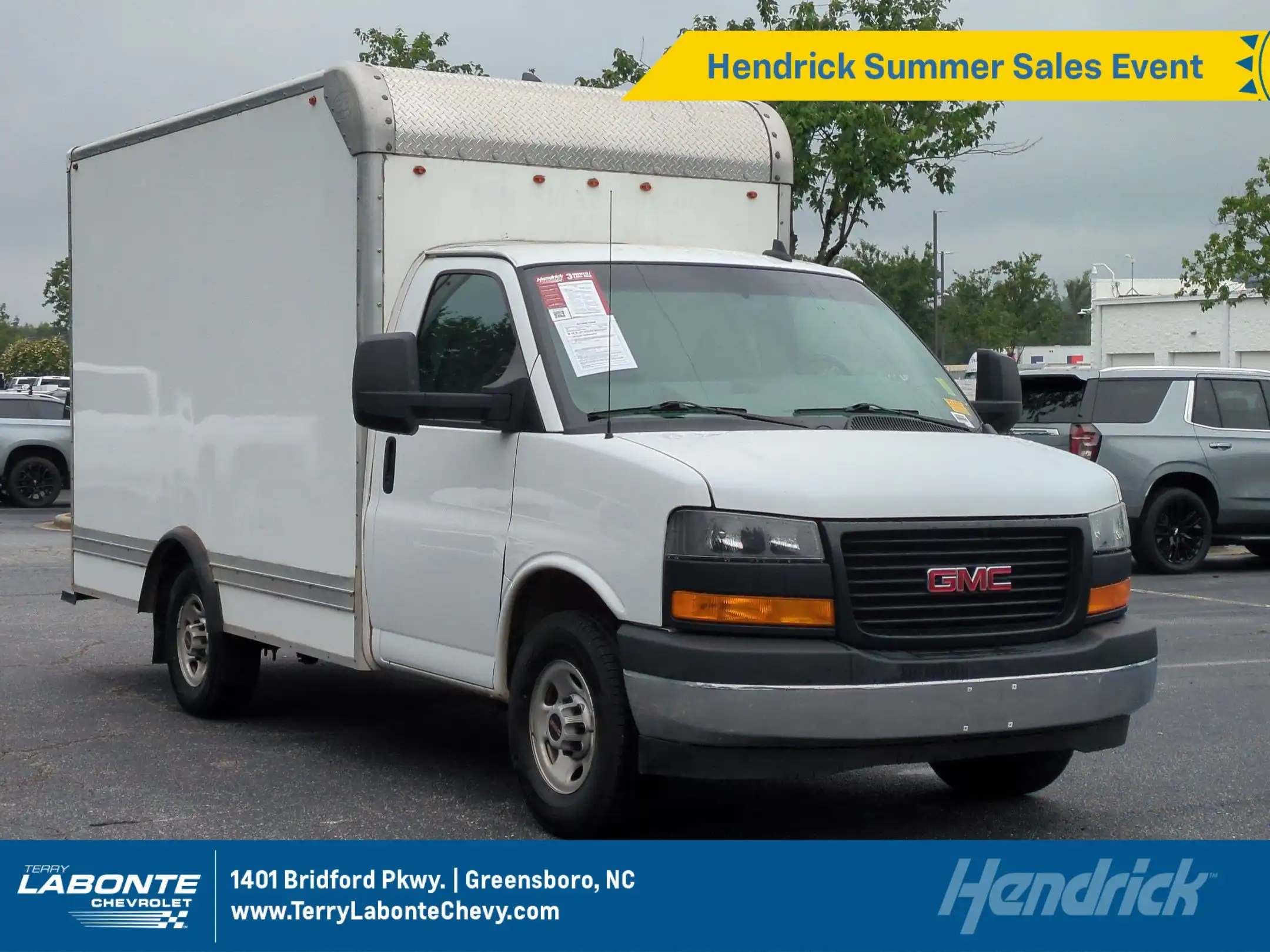 2022 GMC Savana 3500 139" WB's photo