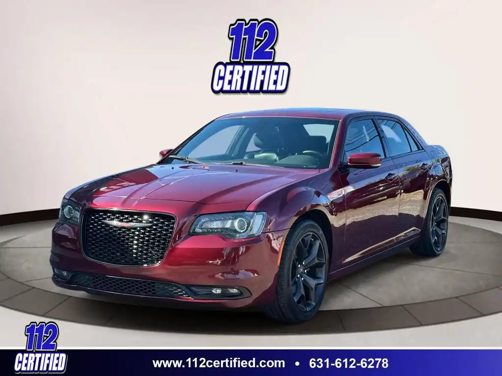 2022 Chrysler 300 S's photo