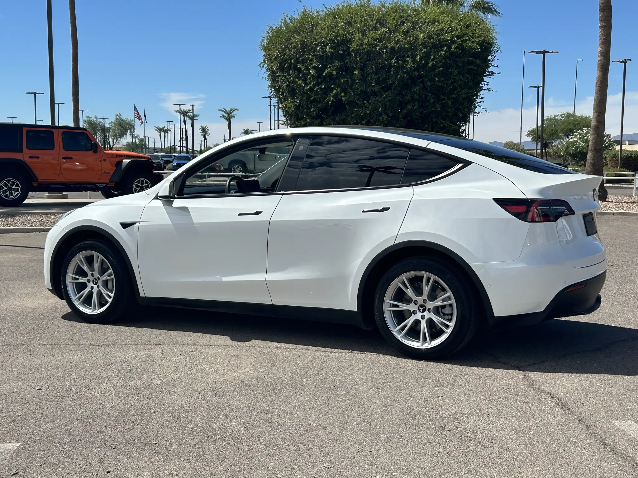 2021 Tesla Model Y Standard Range photo 3