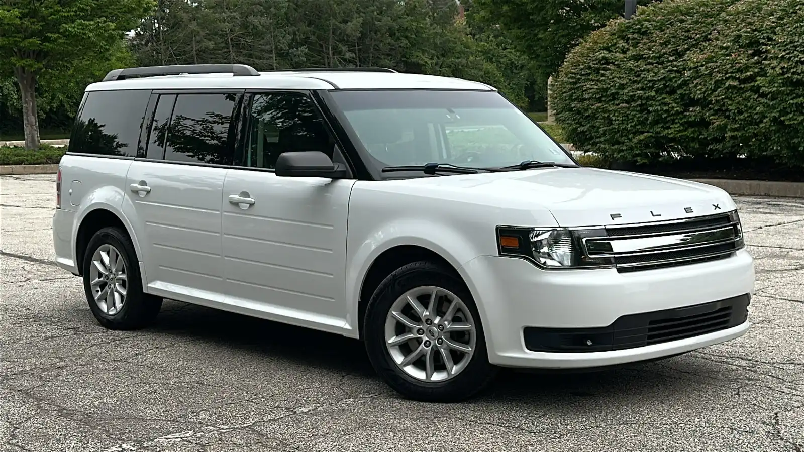 2019 Ford Flex SE FWD's photo