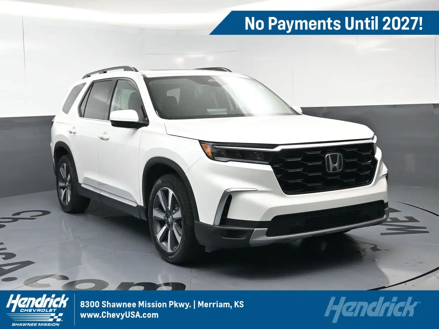 2023 Honda Pilot Touring AWD's photo