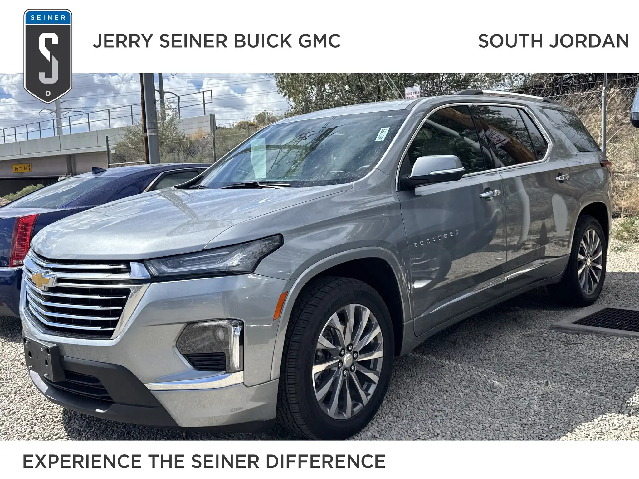 2023 Chevrolet Traverse Premier AWD's photo