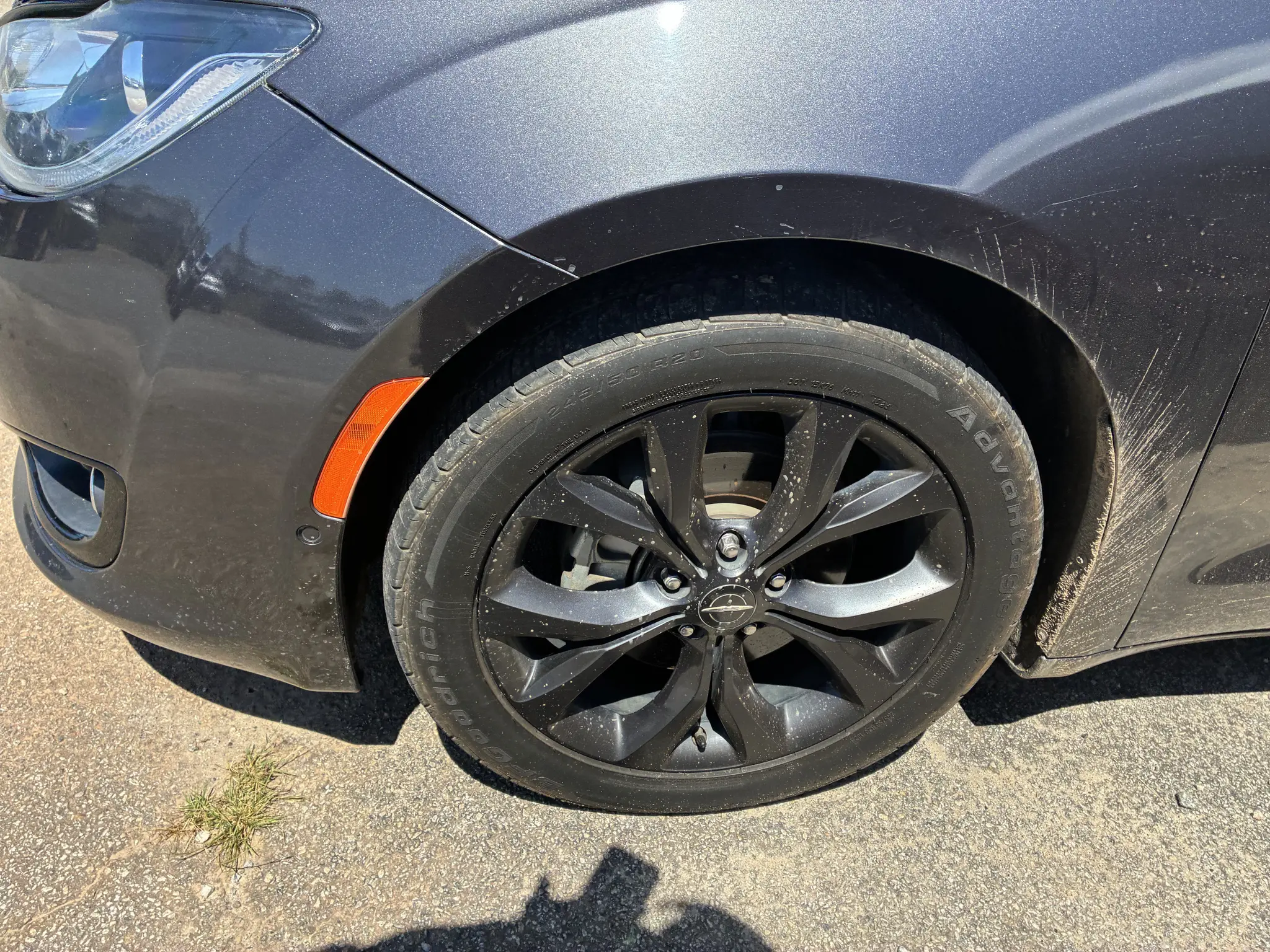 2019 Chrysler Pacifica Limited photo 5
