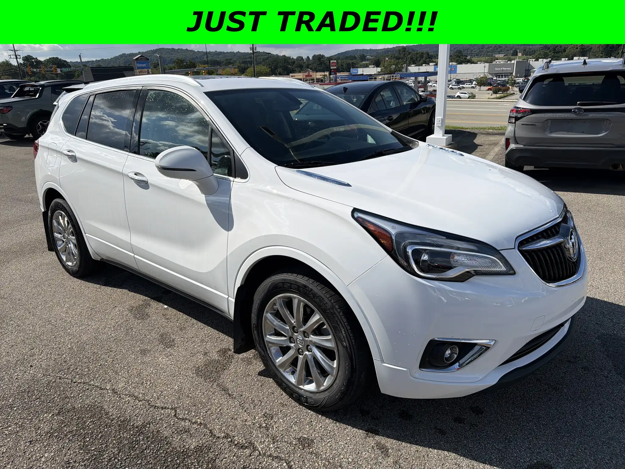 2019 Buick Envision Essence AWD's photo