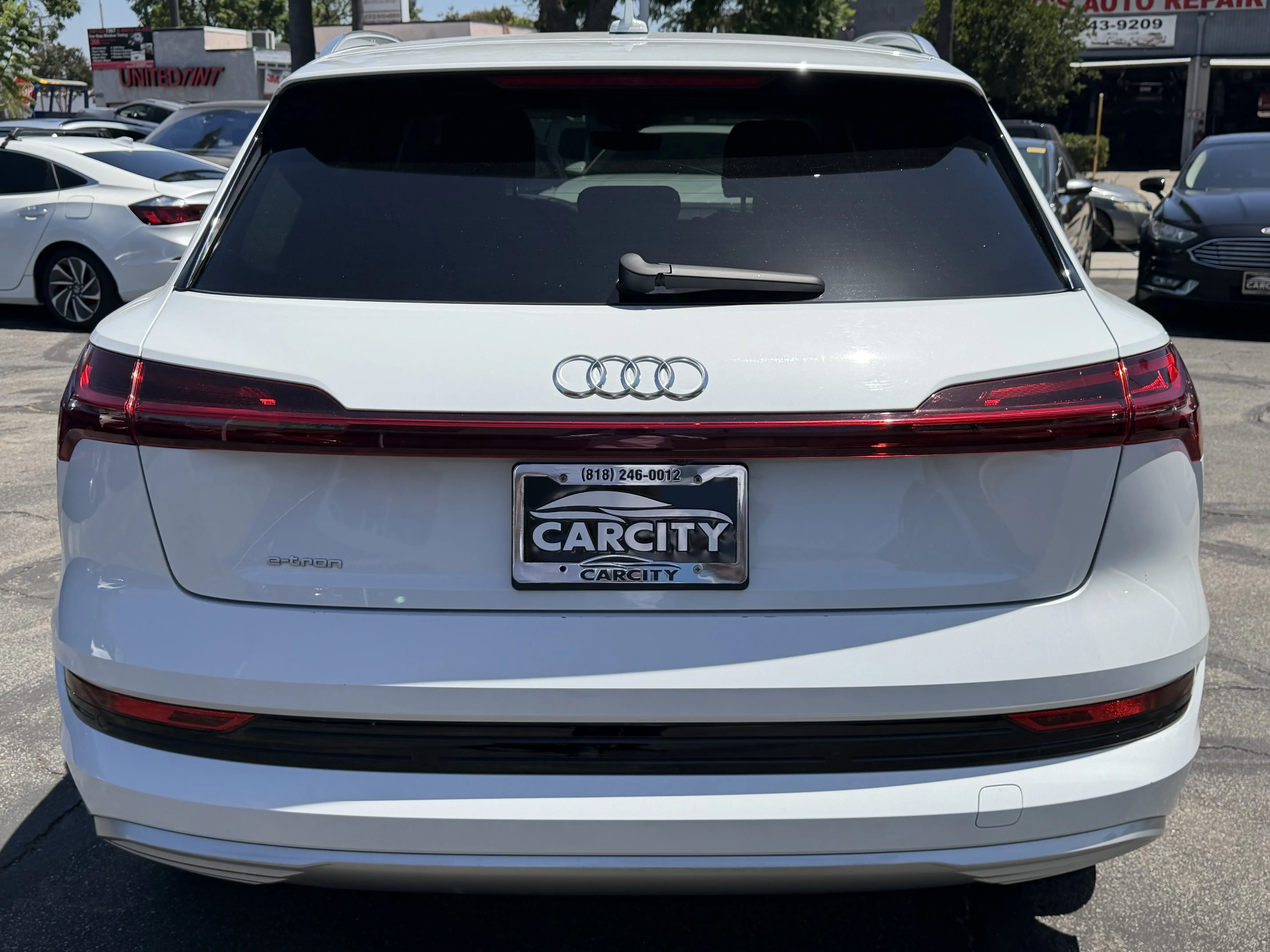 2019 Audi e-tron Premium Plus photo 4
