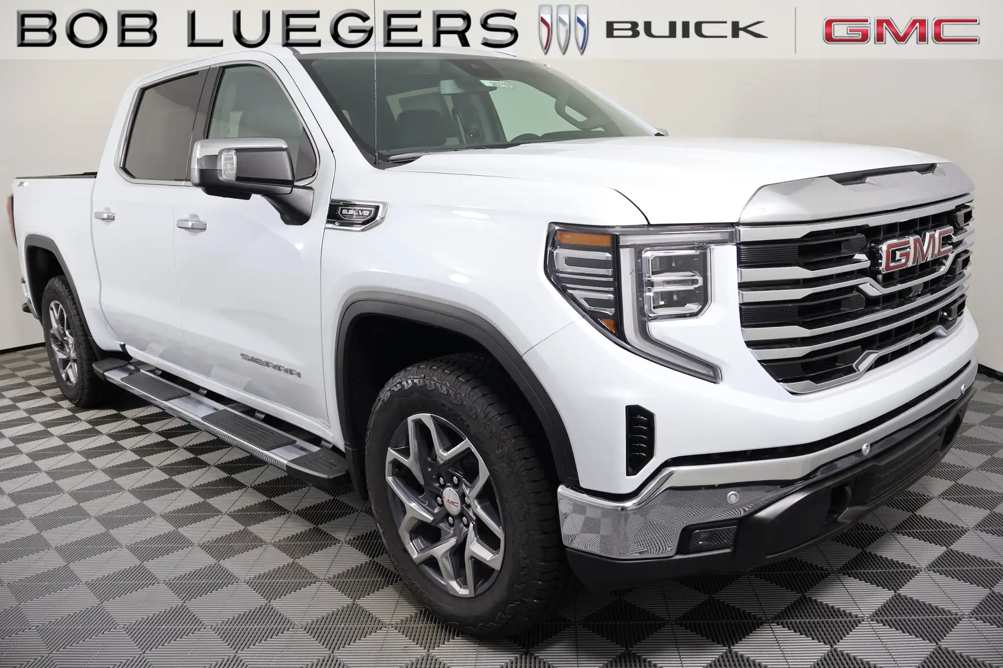 2026 GMC Sierra SLT 4WD Crew Cab Short Box's photo